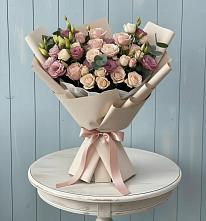 Букет цветов из:  Розы и Лизиантусы в Таёжном