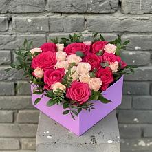 Цветочная композиция из Розы в коробке #REPLACE_PRED# Таёжном
