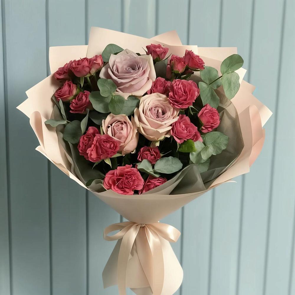 Букет цветов из: Гвоздики и Розы в Таёжном