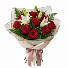 Букет цветов из:  Лилии и Розы в Таёжном