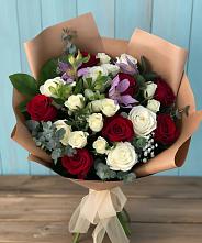 Букет цветов из:  Розы и Альстромерии в Таёжном