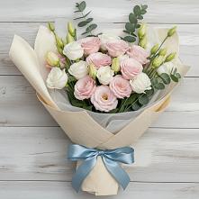 Букет цветов из:  Лизиантусы #REPLACE_PRED# Таёжном