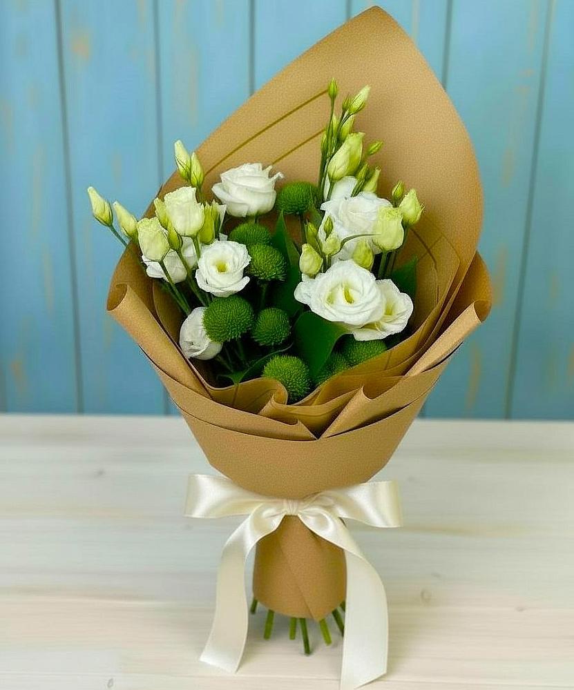 Букет цветов из: Хризантемы и Лизиантусы в Таёжном