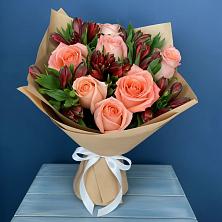 Букет цветов из:  Розы и Альстромерии в Таёжном