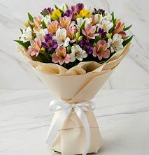 Букет цветов из:  Альстромерии в Таёжном