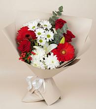 Букет цветов из:  Розы, Хризантемы, Герберы и Лилии в Таёжном