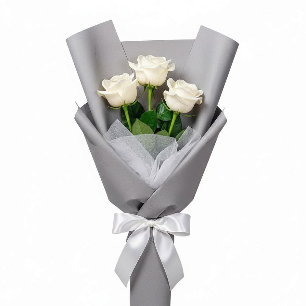 Букет 3 белые розы в Таёжном