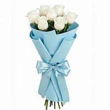 Букет 7 белых роз Проуд в Таёжном