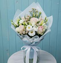 Букет цветов из:  Розы и Лизиантусы в Таёжном