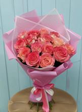 Букет 15 Розовых роз Равель в Таёжном