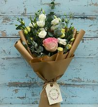 Букет цветов из:  Розы и Лизиантусы #REPLACE_PRED# Таёжном