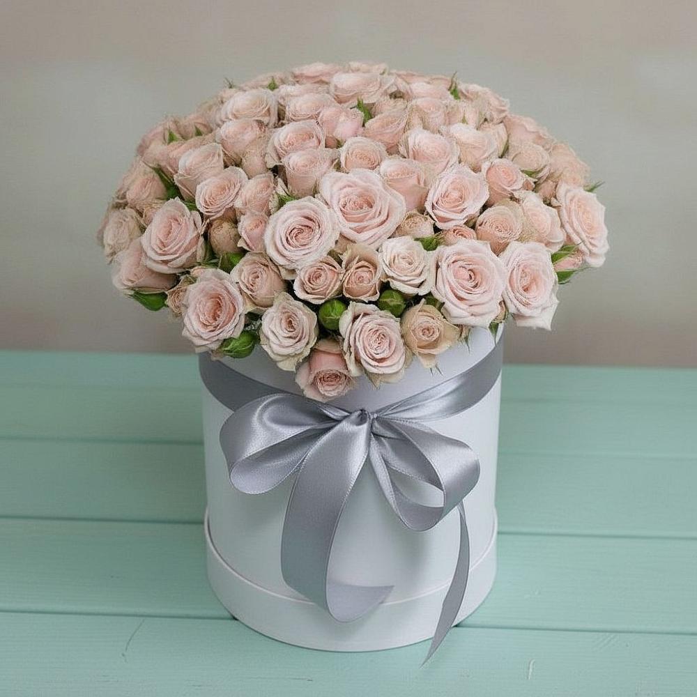 Цветочная композиция из Розы в шляпной коробке в Таёжном